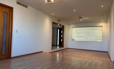 CASA EN VENTA CUMBRES ELITE FRENTE A PARQUE