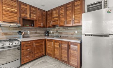 En VENTA Condominio Remodelado en Conchas Chinas Puerto Vallarta