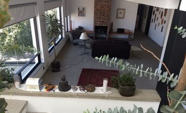 Bonito PH de 2 pisos con un estilo unico moderno!