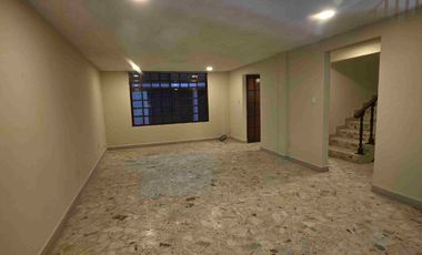 Casa de 3 pisos en RENTA, en privada, en el Fraccionamiento Villas del Álamo, al oriente de la ciudad de Pachuca, en Mineral de la Reforma, Hidalgo.