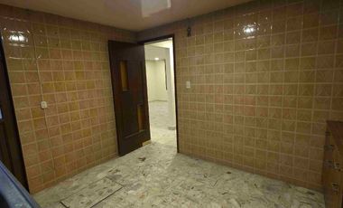 Casa de 3 pisos en RENTA, en privada, en el Fraccionamiento Villas del Álamo, al oriente de la ciudad de Pachuca, en Mineral de la Reforma, Hidalgo.