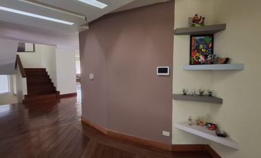 Venta Casa Miravalle 4 Cumbaya