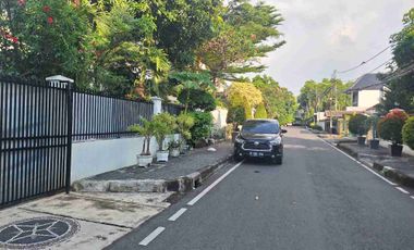 RUMAH DI MENTENG DOMISILI PEJABAT HARGA EKONOMIS