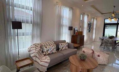 MODERN HOME FOR SALE