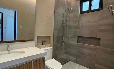 MODERN HOME FOR SALE