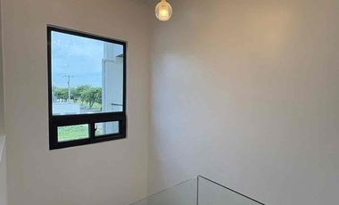 MODERN HOME FOR SALE