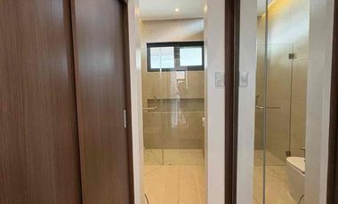 MODERN HOME FOR SALE
