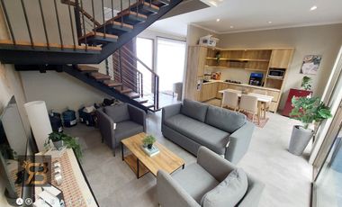 DIJUAL RUMAH BARU MODERN Dengan Kolam Renang Pribadi di Cigadung Dago Bandung