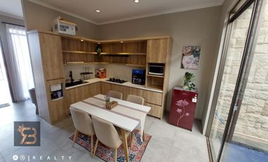 DIJUAL RUMAH BARU MODERN Dengan Kolam Renang Pribadi di Cigadung Dago Bandung