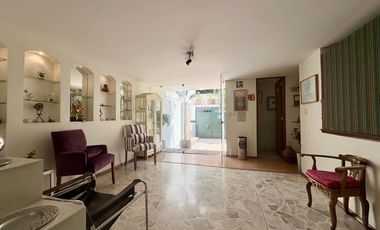 POR EL HOSPITAL MEDICA SUR CASA - OFICINA EN VENTA