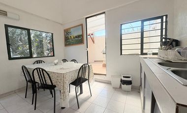 POR EL HOSPITAL MEDICA SUR CASA - OFICINA EN VENTA