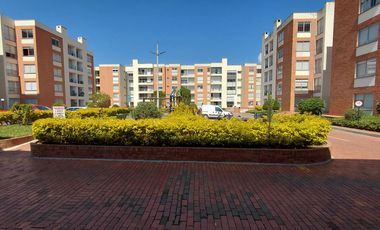 AGRADABELA APTO ARRIENDO CAJICA CENTRO