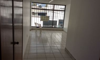 RENTO EDIFICIO DE 500M2, EN CHAPUL ORIENTE, DE 3 NIVELES, CON 11 OFICINAS, 9 BAÑOS.