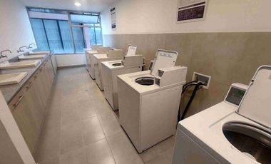 Departamento de venta, sector Carolina, Eloy Alfaro y M. de Jesús. Vista espectacular. Piso alto