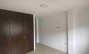 ALQUILER  VIVIENDA  5 HABITACIONES CIUDAD CELESTE LA PENÍNSULA. .