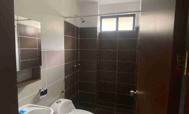 ALQUILER  VIVIENDA  5 HABITACIONES CIUDAD CELESTE LA PENÍNSULA. .