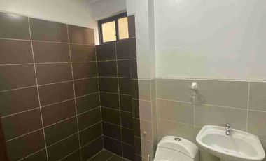 ALQUILER  VIVIENDA  5 HABITACIONES CIUDAD CELESTE LA PENÍNSULA. .