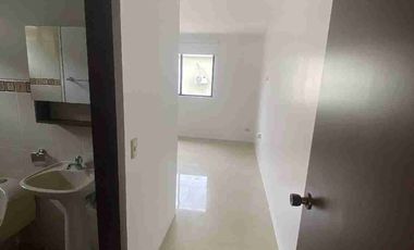 ALQUILER  VIVIENDA  5 HABITACIONES CIUDAD CELESTE LA PENÍNSULA. .