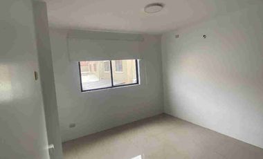 ALQUILER  VIVIENDA  5 HABITACIONES CIUDAD CELESTE LA PENÍNSULA. .