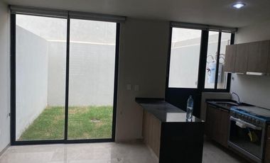 CASA EN RENTA EN ZOI CAPITAL NORTE, SEGURIDAD 24/7 CERCA ANGEL LEAÑO