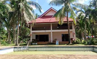 For sale!! Beach Lot with spacious House... 

Lot area : 2,809 Sam
House area: 60x40 
11 rooms
Good for investment:
Rental 
Residential