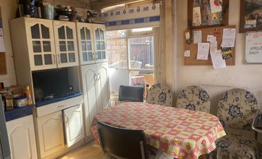 Casa con gran terreno en Avenida Francia