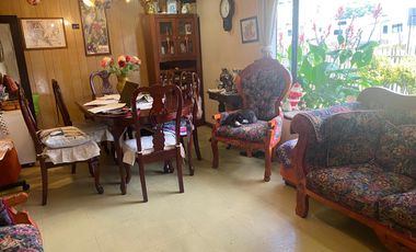 Casa con gran terreno en Avenida Francia