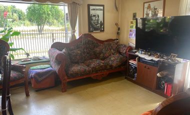 Casa con gran terreno en Avenida Francia