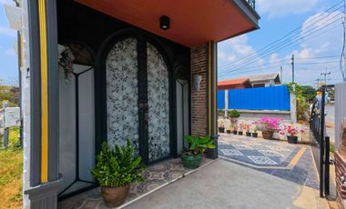 House for sale in Ayutthaya, Uthai District, Thanū Subdistrict, near Wat Sakae, European-style house near Rojana Industrial Estate