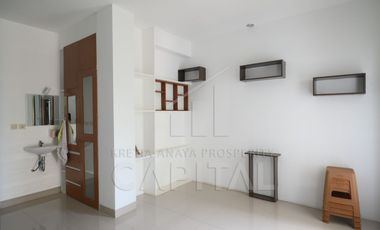 RUMAH SEMI VILLA NYAMAN DAN FULL FURNISHED DI PASIR IMPUN BANDUNG