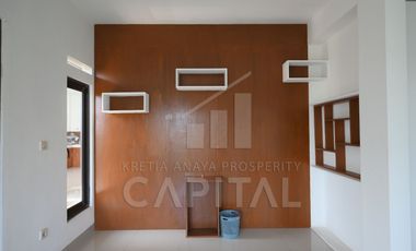 RUMAH SEMI VILLA NYAMAN DAN FULL FURNISHED DI PASIR IMPUN BANDUNG