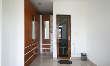RUMAH SEMI VILLA NYAMAN DAN FULL FURNISHED DI PASIR IMPUN BANDUNG