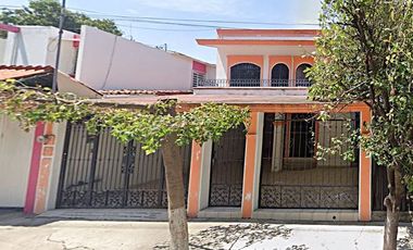VENTA CASA: GENERAL PEDRO TORRES ORTIZ #847, Colonia FOVISSSTE, C.P. 28044 Municipio Colima, Colima