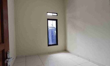 Rumah Bangunan Baru 1lt siap huni di Taman Harapan Baru dekat Harapan Indah Bekasi