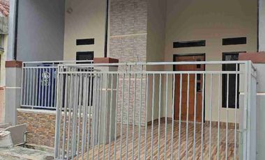 Rumah Bangunan Baru 1lt siap huni di Taman Harapan Baru dekat Harapan Indah Bekasi