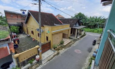 DIJUAL RUMAH DEKAT BANDARA ADI SOEMARMO SOLO