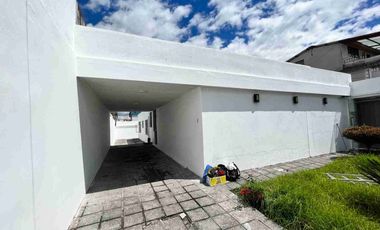 Potencial Casa Comercial en el Inca en venta