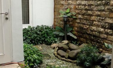 Disewakan Rumah Luxury Palmerah – Lahan 500 m², Kolam Renang Pribadi