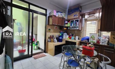 DIJUAL RUMAH SIAP HUNI DEKAT STADION MANAHAN SOLO