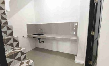 rumah murah mewah 2 lantai dekat UPN bisa untuk kost2an