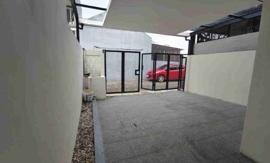 rumah murah mewah 2 lantai dekat UPN bisa untuk kost2an