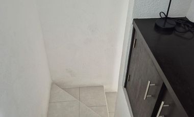 CASA LAGO DE TEQUESQUITENGO MORELOS