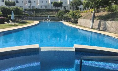 CASA LAGO DE TEQUESQUITENGO MORELOS