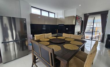 Beach House Villa in Morong, Bataan