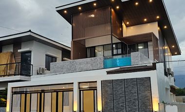 Beach House Villa in Morong, Bataan