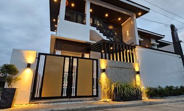 Beach House Villa in Morong, Bataan