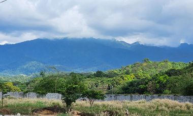 Beach House Villa in Morong, Bataan