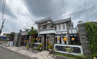 Rumah 2 Lantai Siap Huni Dekat Kampus dan Rumah Sakit Area Ringroad Timur Banguntapan Bantul