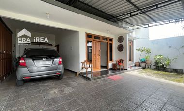 DIJUAL RUMAH MEWAH FULL FURNISHED DI SOLO SUMBER DEKAT KPU