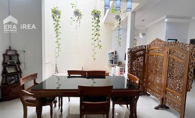 DIJUAL RUMAH MEWAH FULL FURNISHED DI SOLO SUMBER DEKAT KPU